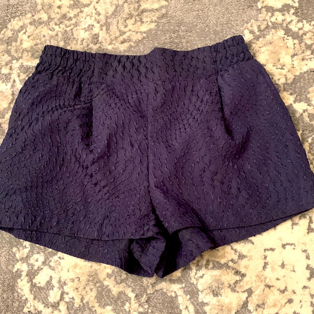 Navy shorts size M stretchy waistband